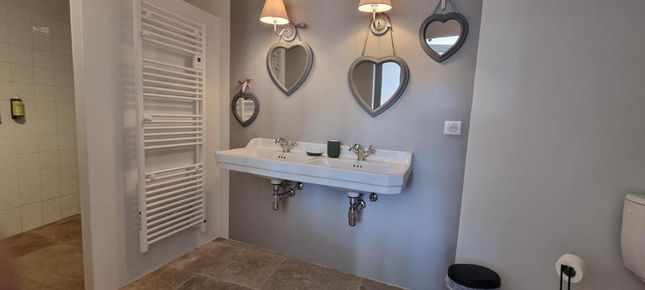 Le Petit Eden Bed & Breakfast Saint Quentin la Poterie Bagian luar foto
