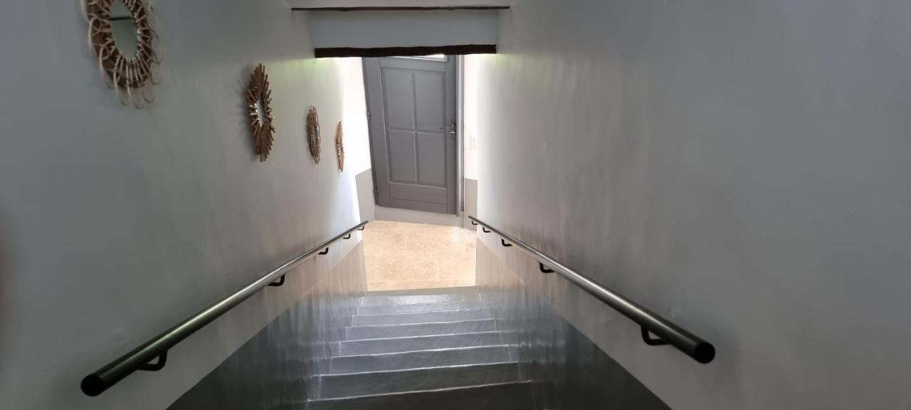 Le Petit Eden Bed & Breakfast Saint Quentin la Poterie Bagian luar foto