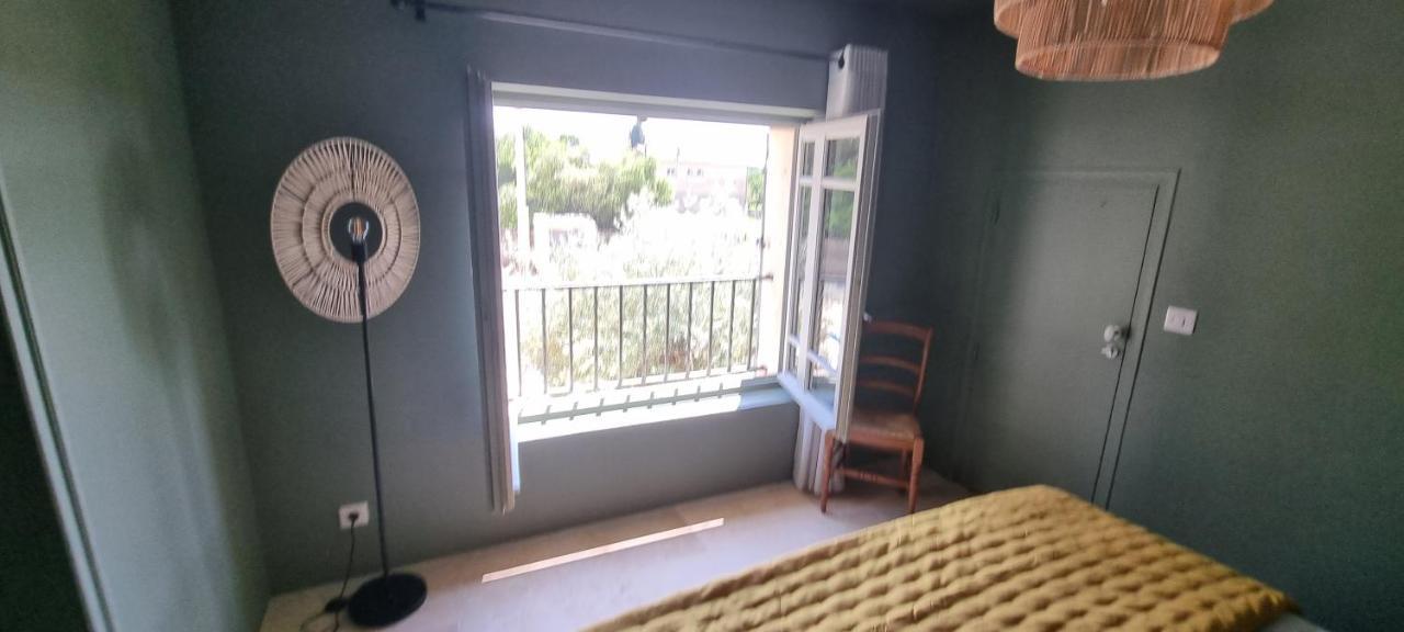 Le Petit Eden Bed & Breakfast Saint Quentin la Poterie Bagian luar foto