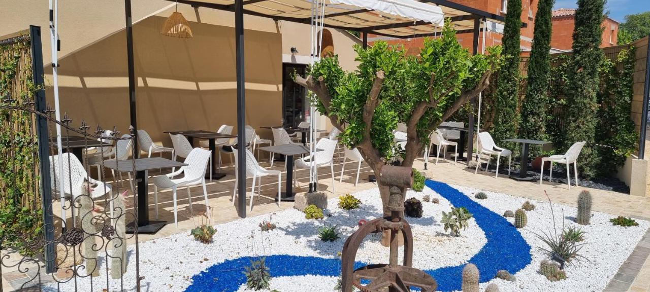 Le Petit Eden Bed & Breakfast Saint Quentin la Poterie Bagian luar foto