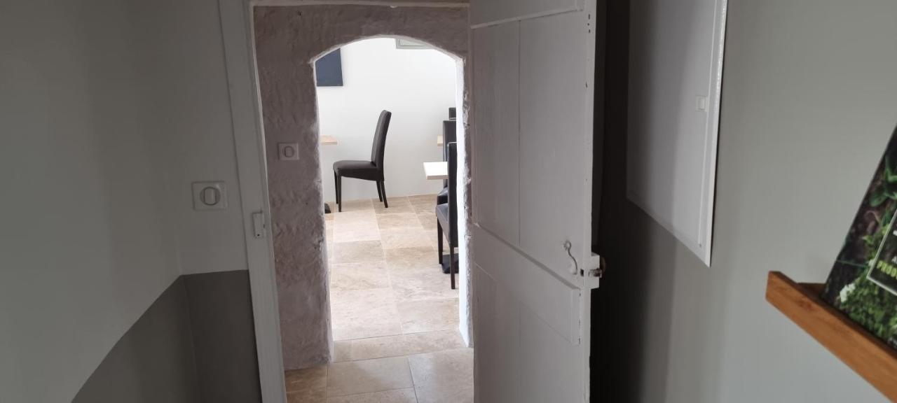 Le Petit Eden Bed & Breakfast Saint Quentin la Poterie Bagian luar foto